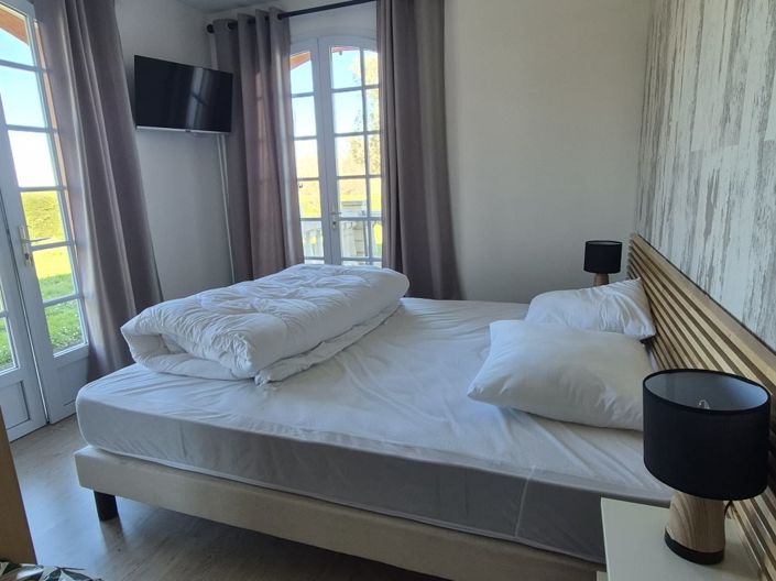 Image No.21-3 Bed House for sale