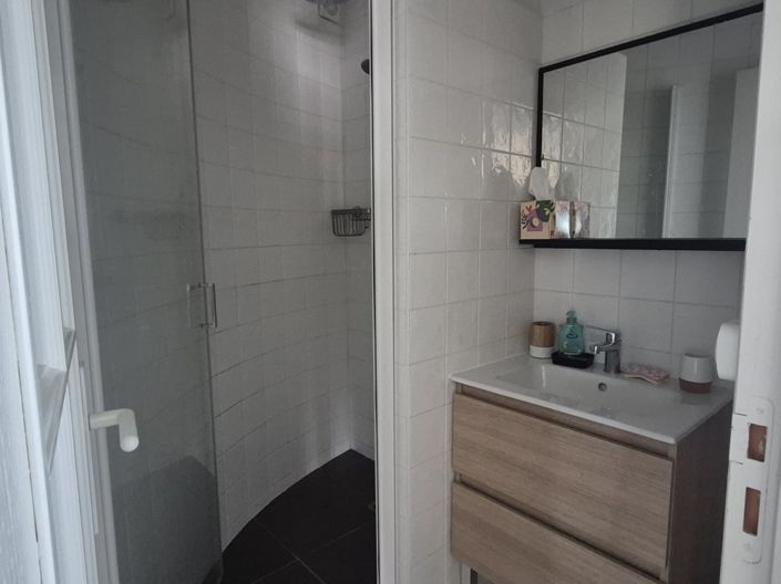 Image No.22-3 Bed House for sale