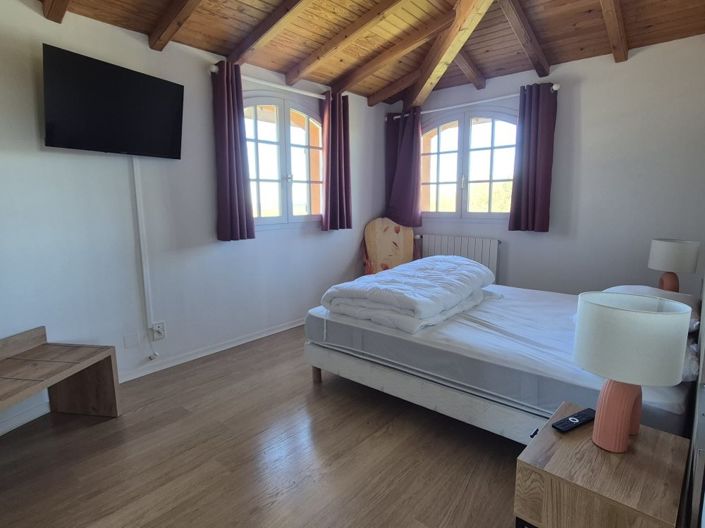 Image No.23-3 Bed House for sale