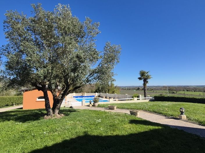 Image No.24-3 Bed House for sale