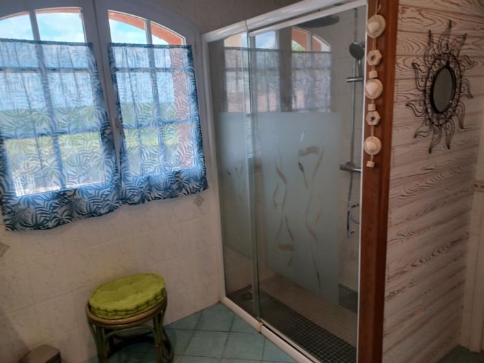 Image No.28-3 Bed House for sale