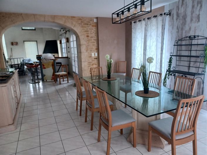 Image No.4-3 Bed House for sale