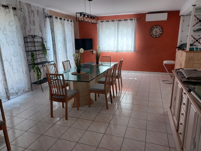 Image No.6-3 Bed House for sale