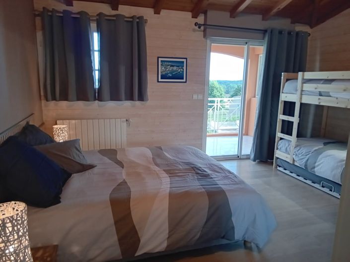 Image No.8-3 Bed House for sale