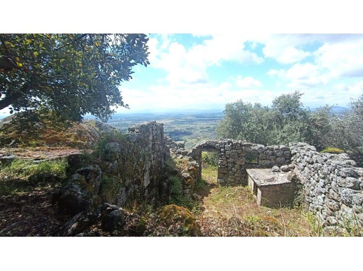 Image No.10-1 Bed House for sale