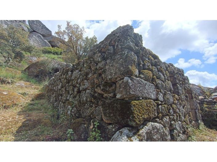 Image No.21-1 Bed House for sale