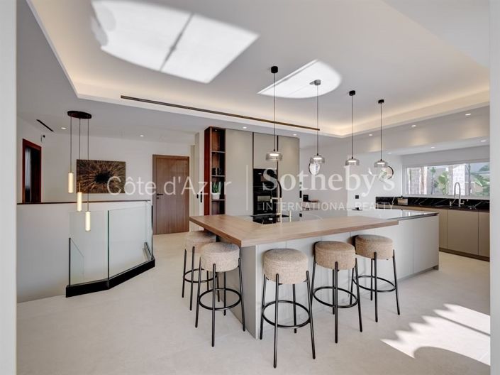 Image No.7-5 Bed Apartment for sale