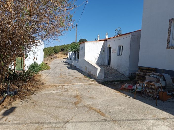 Image No.12-1 Bed House for sale