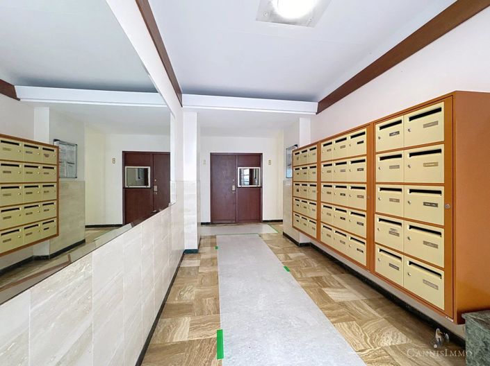 Image No.11-1 Bed Apartment for sale