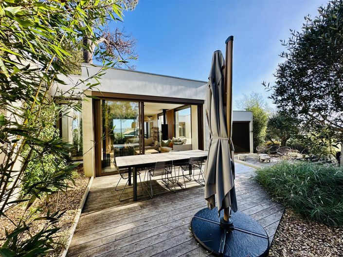 Image No.15-4 Bed House for sale