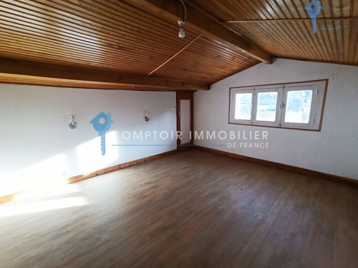 Image No.8-2 Bed House for sale