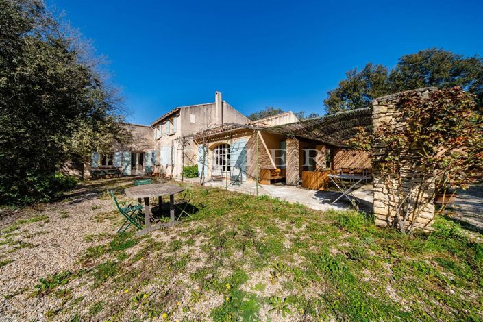 Image No.2-5 Bed House for sale