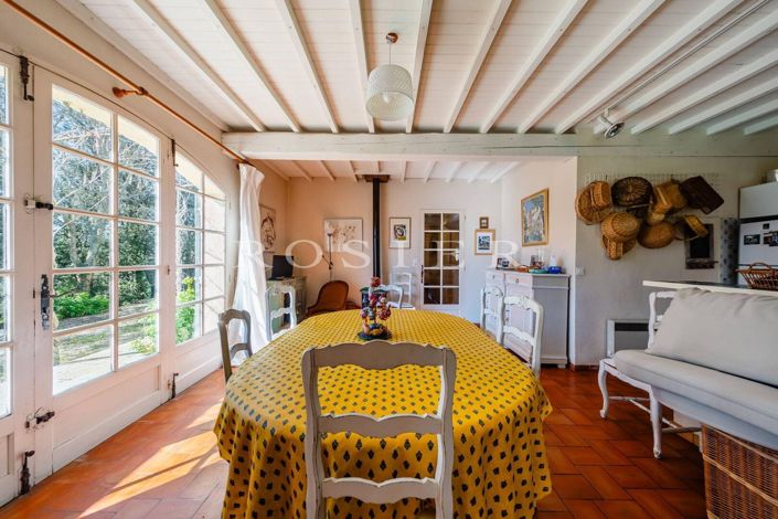 Image No.4-5 Bed House for sale