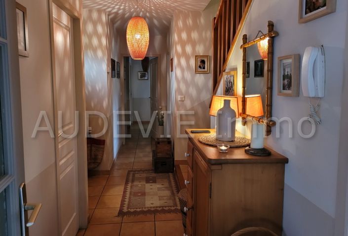 Image No.15-5 Bed House for sale