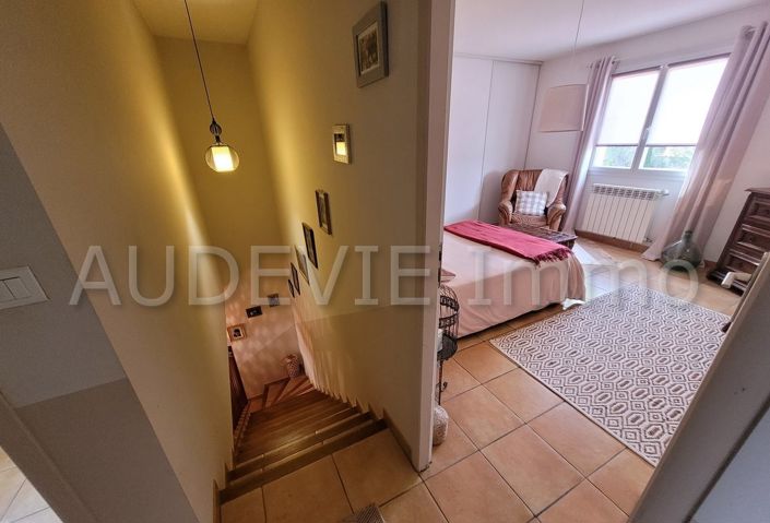 Image No.20-5 Bed House for sale