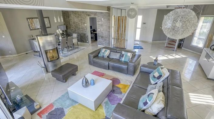 Image No.3-4 Bed House for sale