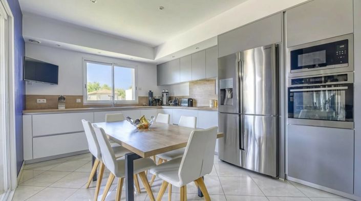 Image No.4-4 Bed House for sale