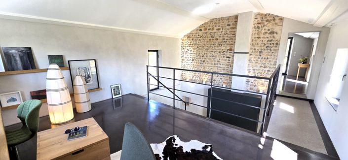 Image No.12-2 Bed Property for sale