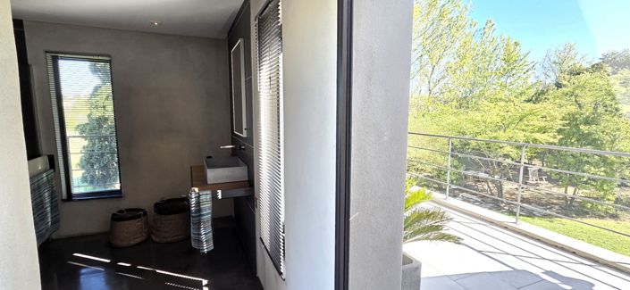 Image No.15-2 Bed Property for sale