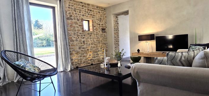 Image No.6-2 Bed Property for sale