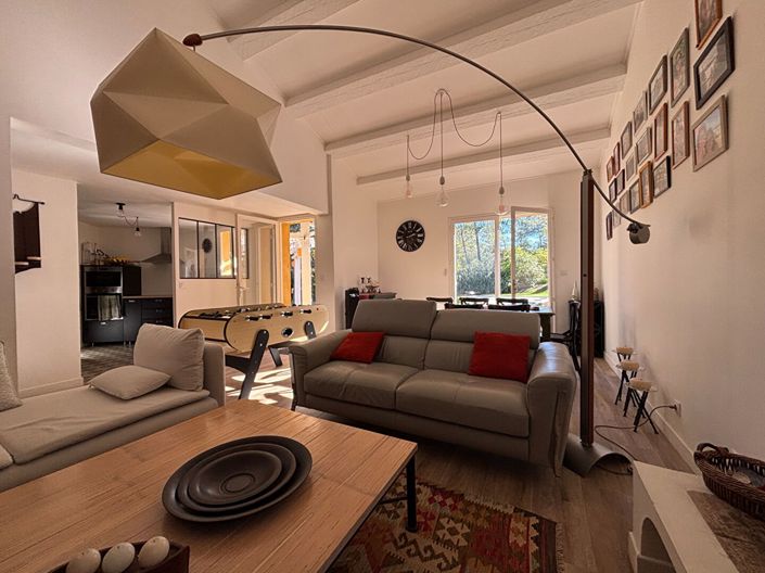 Image No.8-4 Bed House for sale