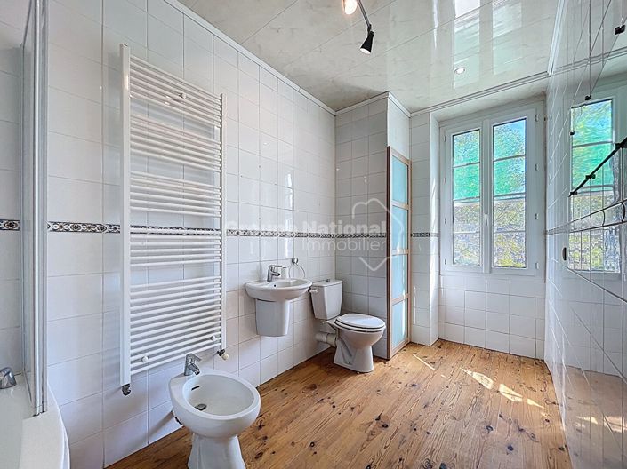 Image No.15-6 Bed House for sale