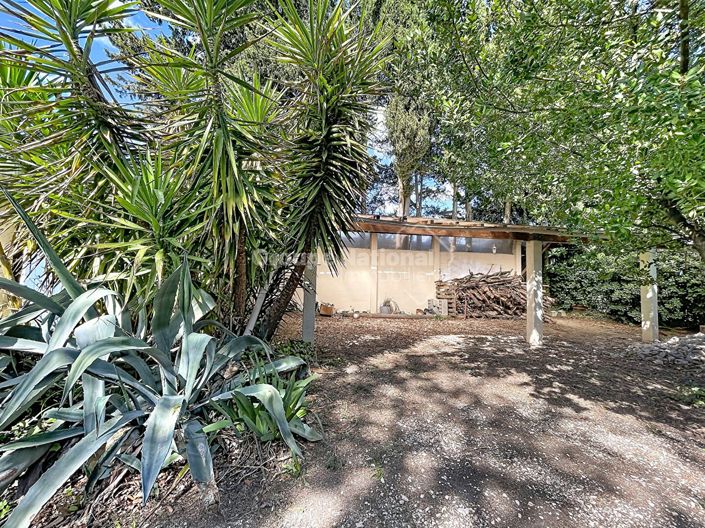 Image No.4-6 Bed House for sale