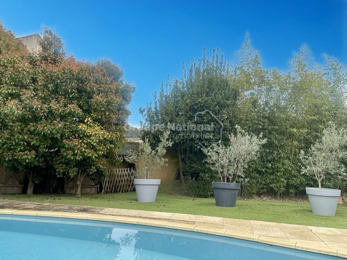 Image No.15-3 Bed House for sale