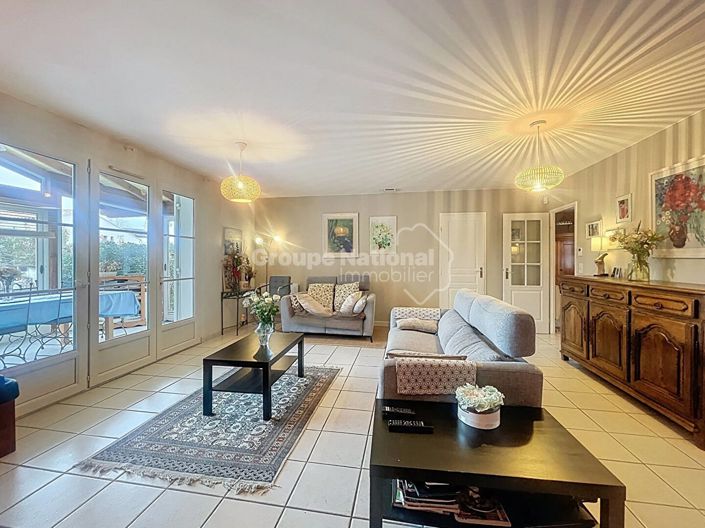 Image No.4-3 Bed House for sale