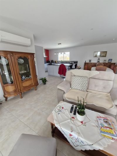 Image No.3-3 Bed House for sale