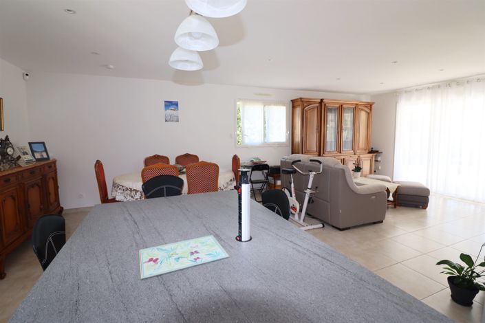 Image No.4-3 Bed House for sale