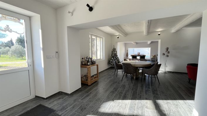 Image No.7-Maison de 16 chambres à vendre à Pernes-les-Fontaines