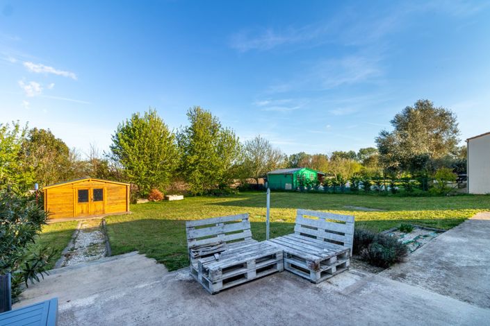 Image No.17-3 Bed House for sale