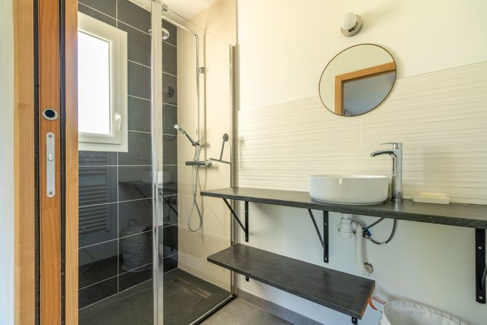 Image No.6-3 Bed House for sale