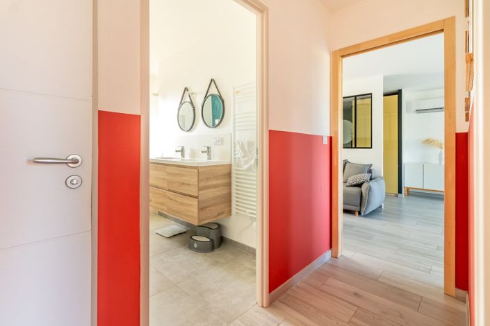 Image No.9-3 Bed House for sale