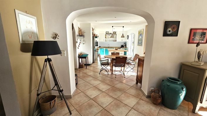 Image No.14-4 Bed House for sale