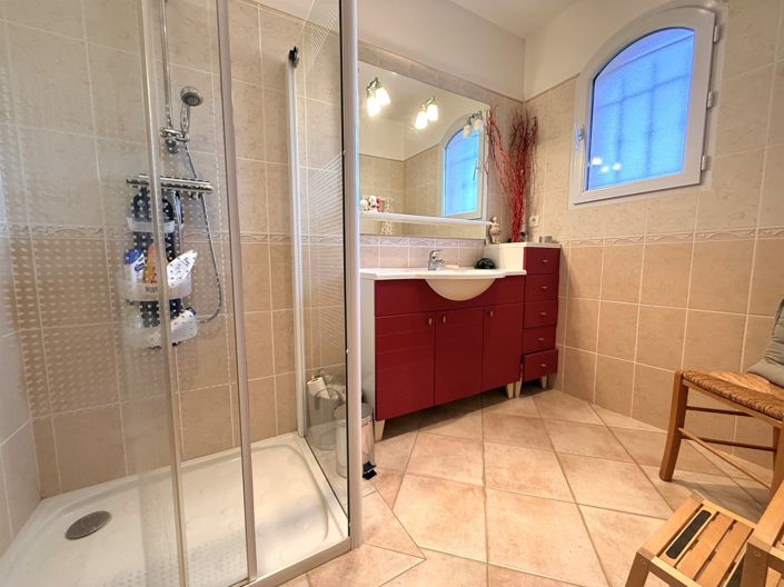 Image No.20-4 Bed House for sale