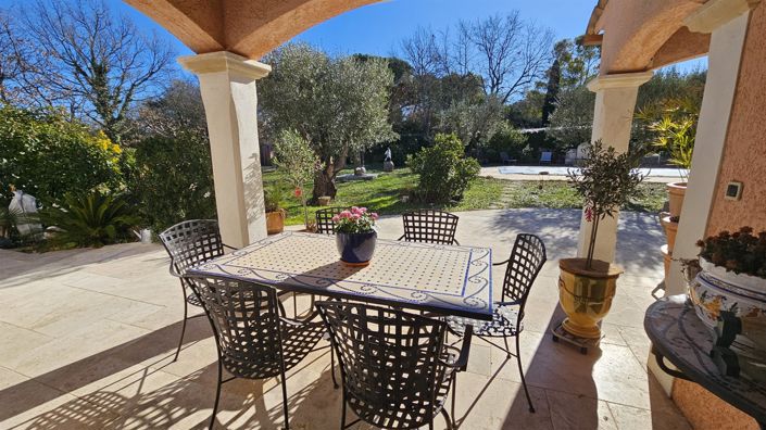 Image No.8-4 Bed House for sale