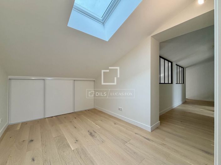 Image No.26-4 Bed House for sale