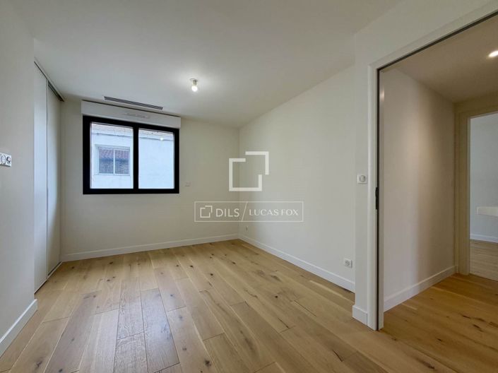 Image No.40-4 Bed House for sale