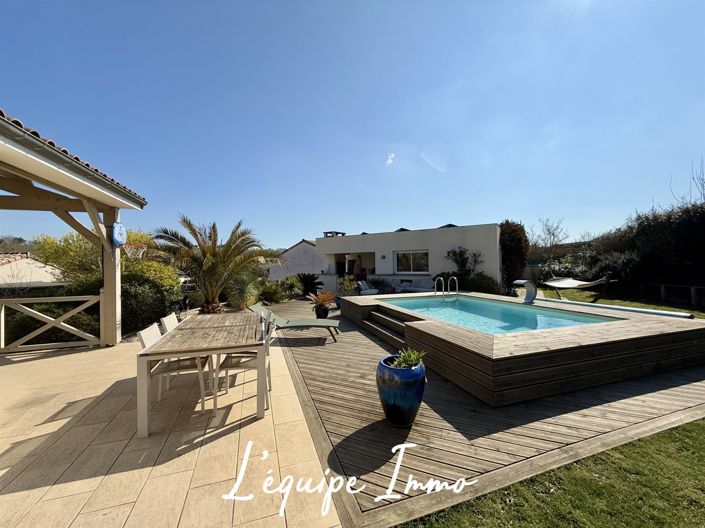 Image No.13-3 Bed House for sale