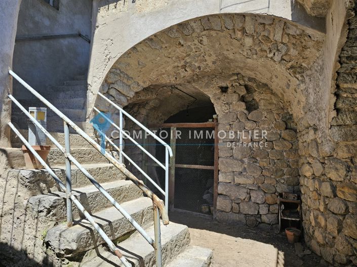 Image No.2-Maison de 5 chambres à vendre à Labeaume