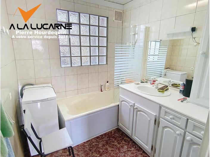 Image No.8-3 Bed House for sale