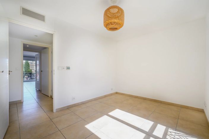 Image No.6-Appartement de 1 chambre à vendre à Juan-les-Pins