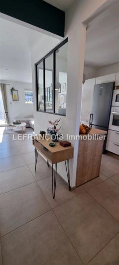 Image No.7-3 Bed House for sale