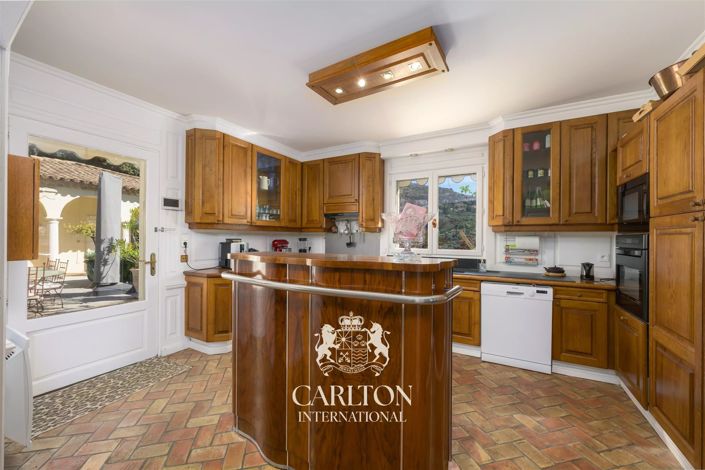 Image No.12-4 Bed House for sale