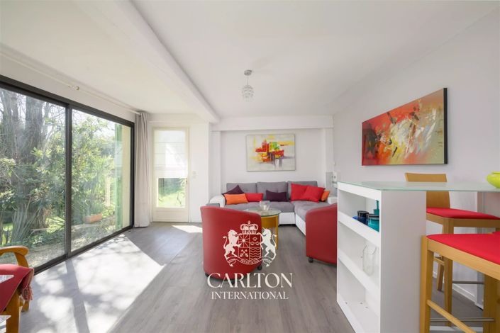Image No.14-4 Bed House for sale
