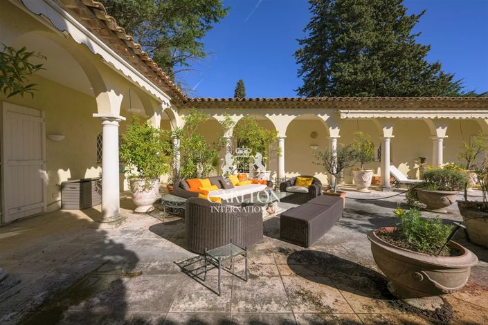 Image No.2-4 Bed House for sale