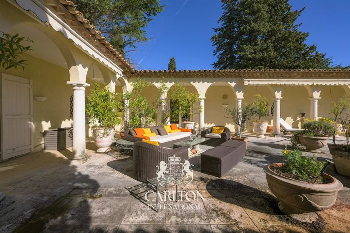 Image No.2-4 Bed House for sale