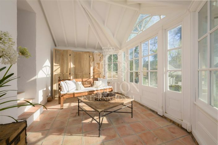 Image No.20-5 Bed House for sale